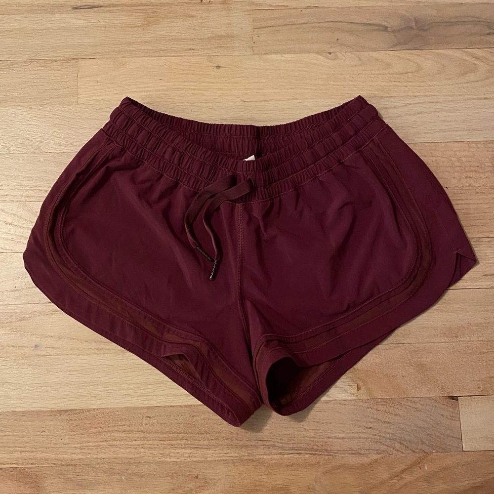 Lululemon Hotty Hot Short